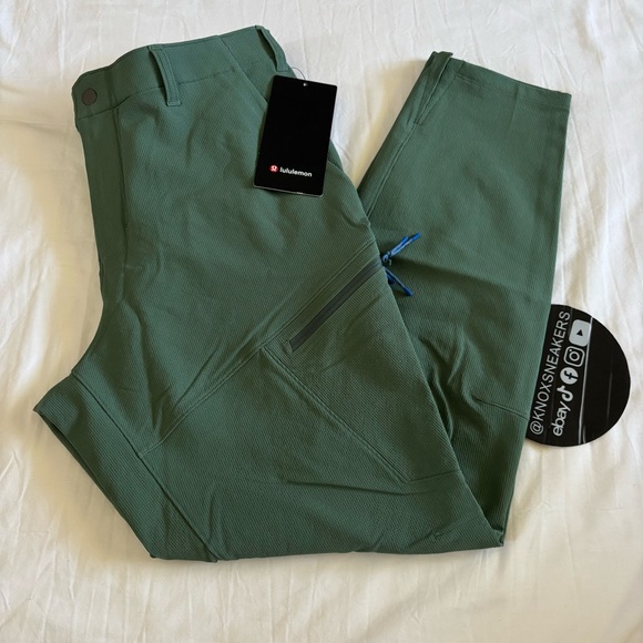 Lululemon Merino Wool Hiking Cargo Pant MEFO Medium Forest Green Men’s Size 31 - Picture 1 of 6